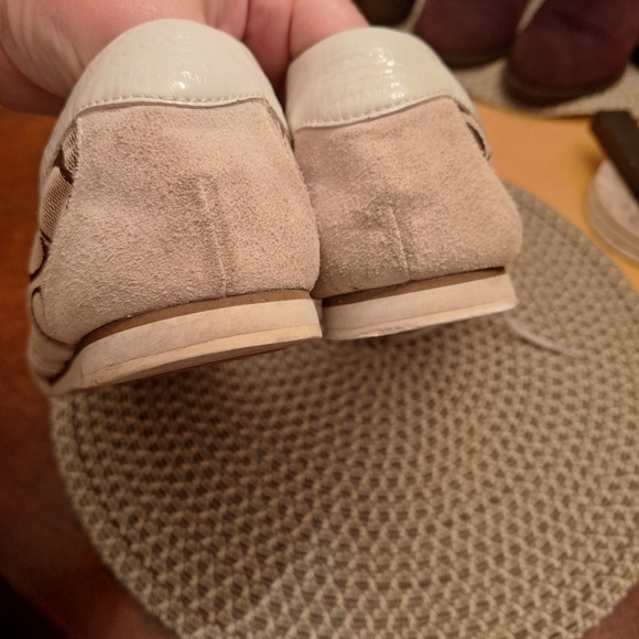 COACH signature katelyn classic sneakers suede cream tan size 10 - Picture 7 of 10